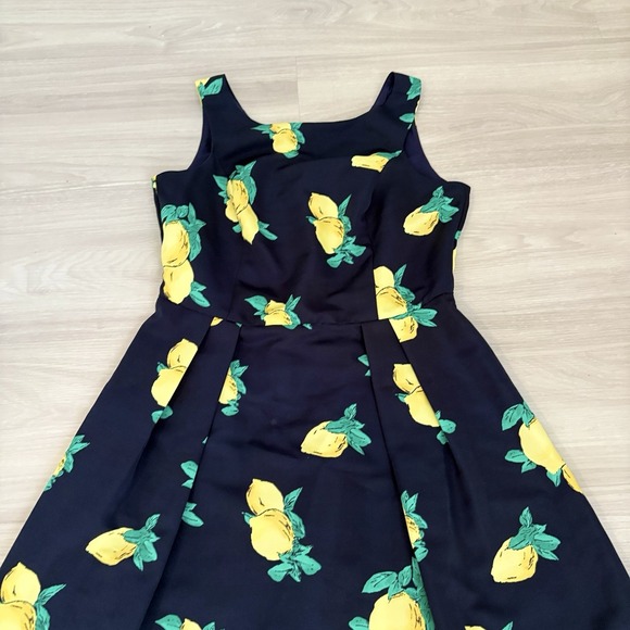 Eva Mendes New York and Company Womens Dress Lemon Felicity Sheath dress Size 12 - Picture 2 of 16